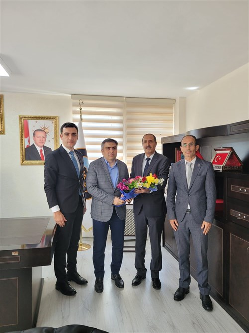 SGK İlçe Müdürü Sayın Mehmet OBAY, Kaymakam KARAASLAN ve Kaymakam Refiki Sayın Hasan ÇAKIR’ı  ziyaret etti.